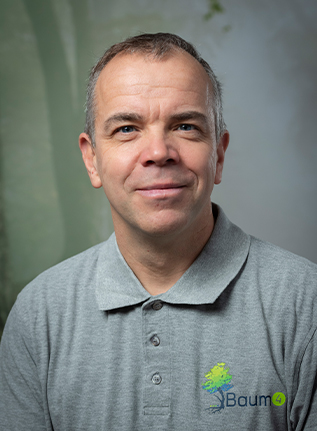 Portrait von Mark Pommnitz, Geschäftsführer und Forstassessor Sachverständigenbüro Baum 4 GmbH